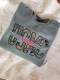 SPLIT APPLIQUE MILITARY SWEATSHIRT